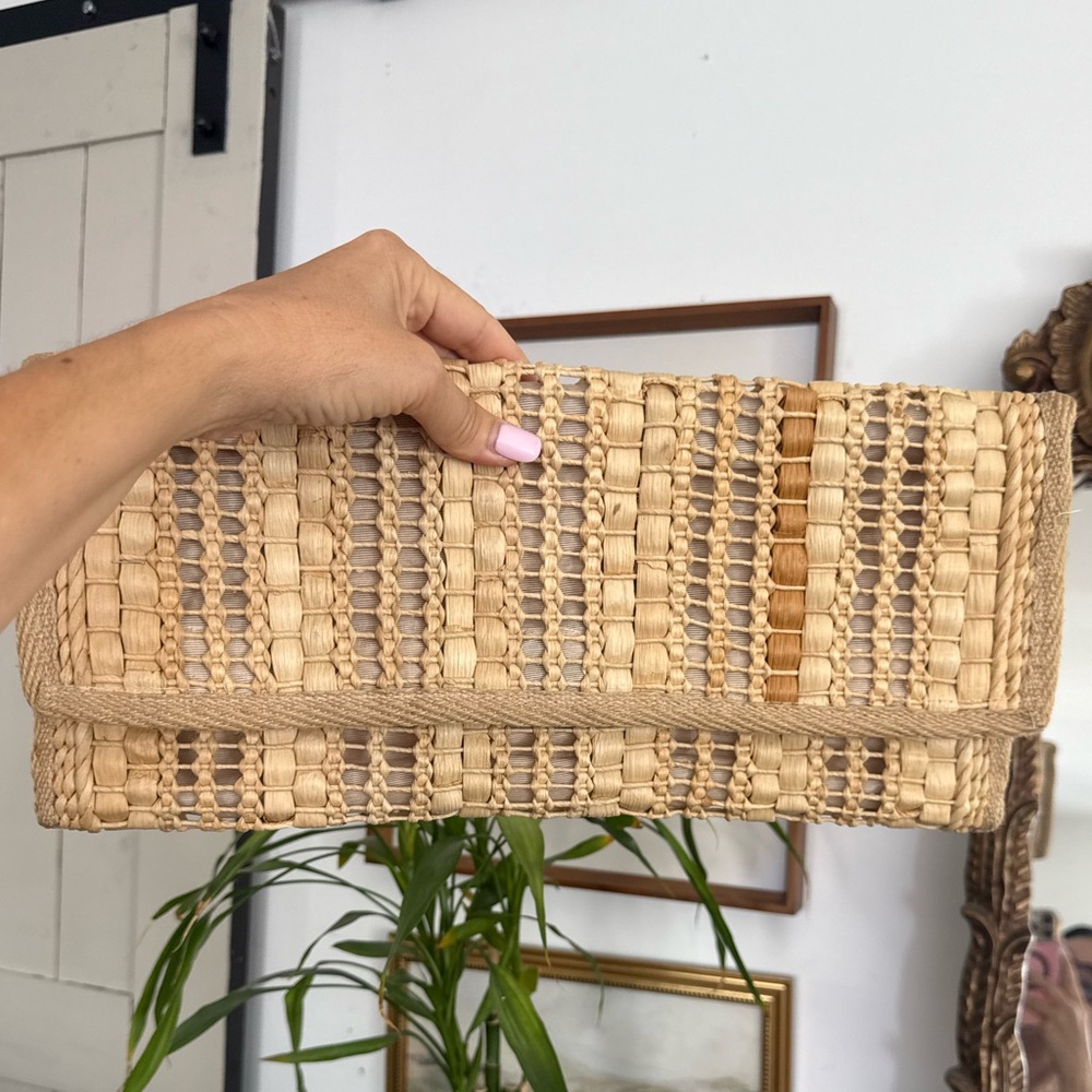 Oversized vintage Woven Straw Clutch Bag - Natural Tan